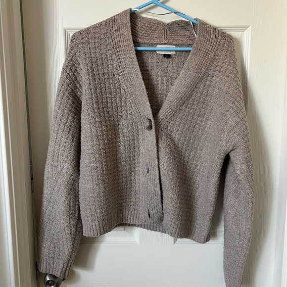 Universal Thread Tan Button-Up Cardigan - Picture 2 of 4